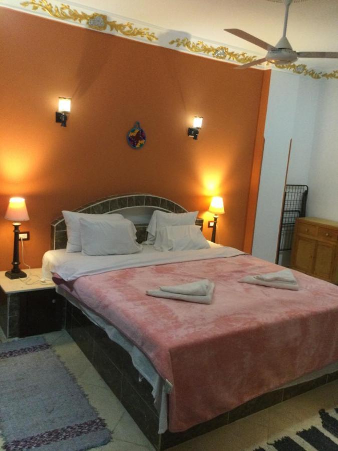 The Brown House Apartman Luxor Kültér fotó